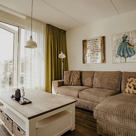 In Netherlands Near Amsterdam Apartamento